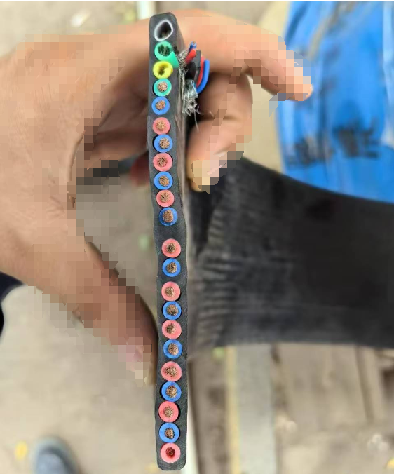 影視燈光設(shè)備用低煙無鹵帶狀電纜13*4+2DMX+1CAT6